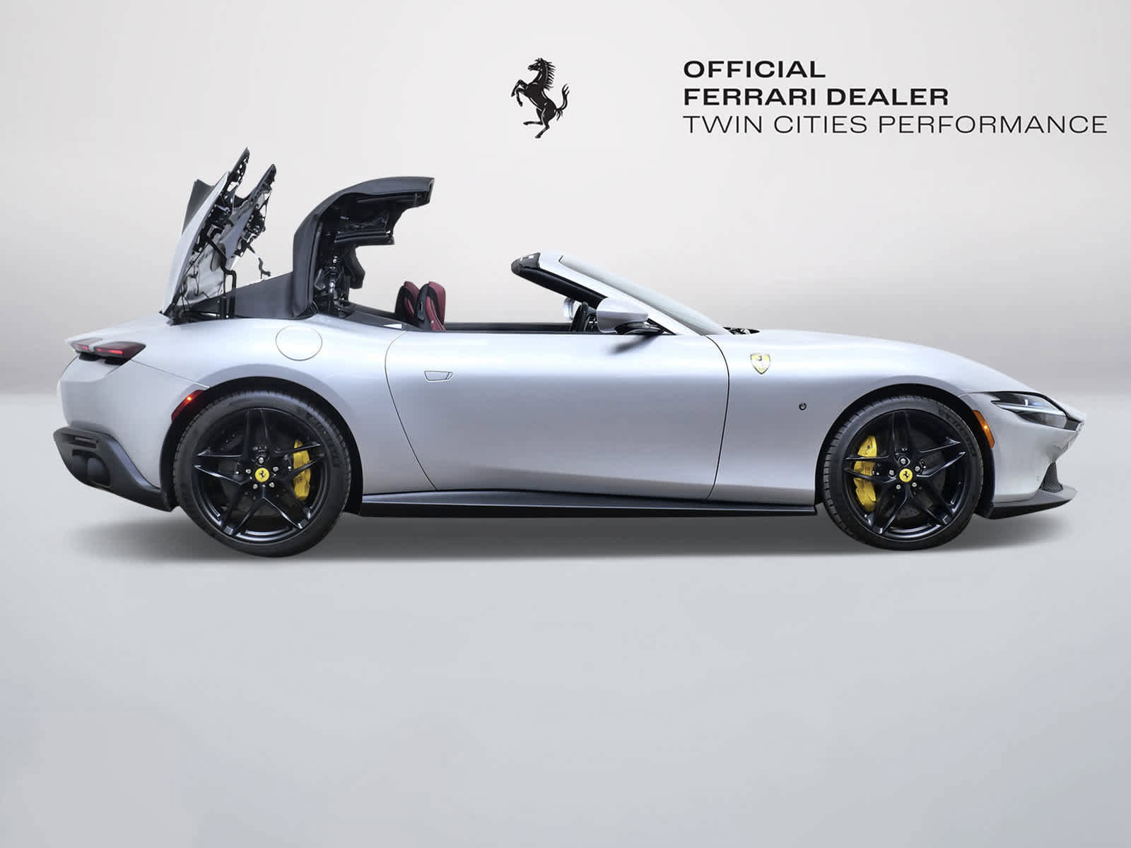 Certified 2025 Ferrari Roma Spider image 8