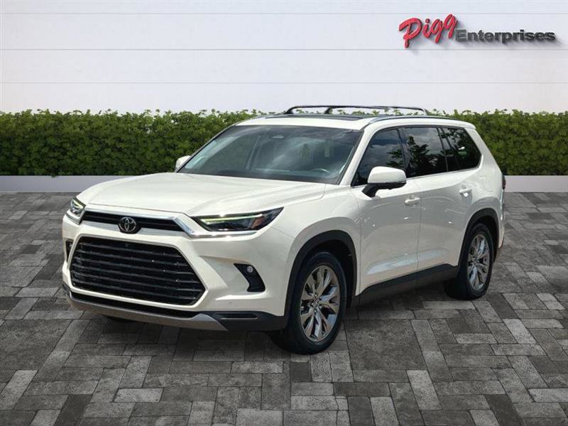 Used 2024 Toyota Grand Highlander FWD image 4