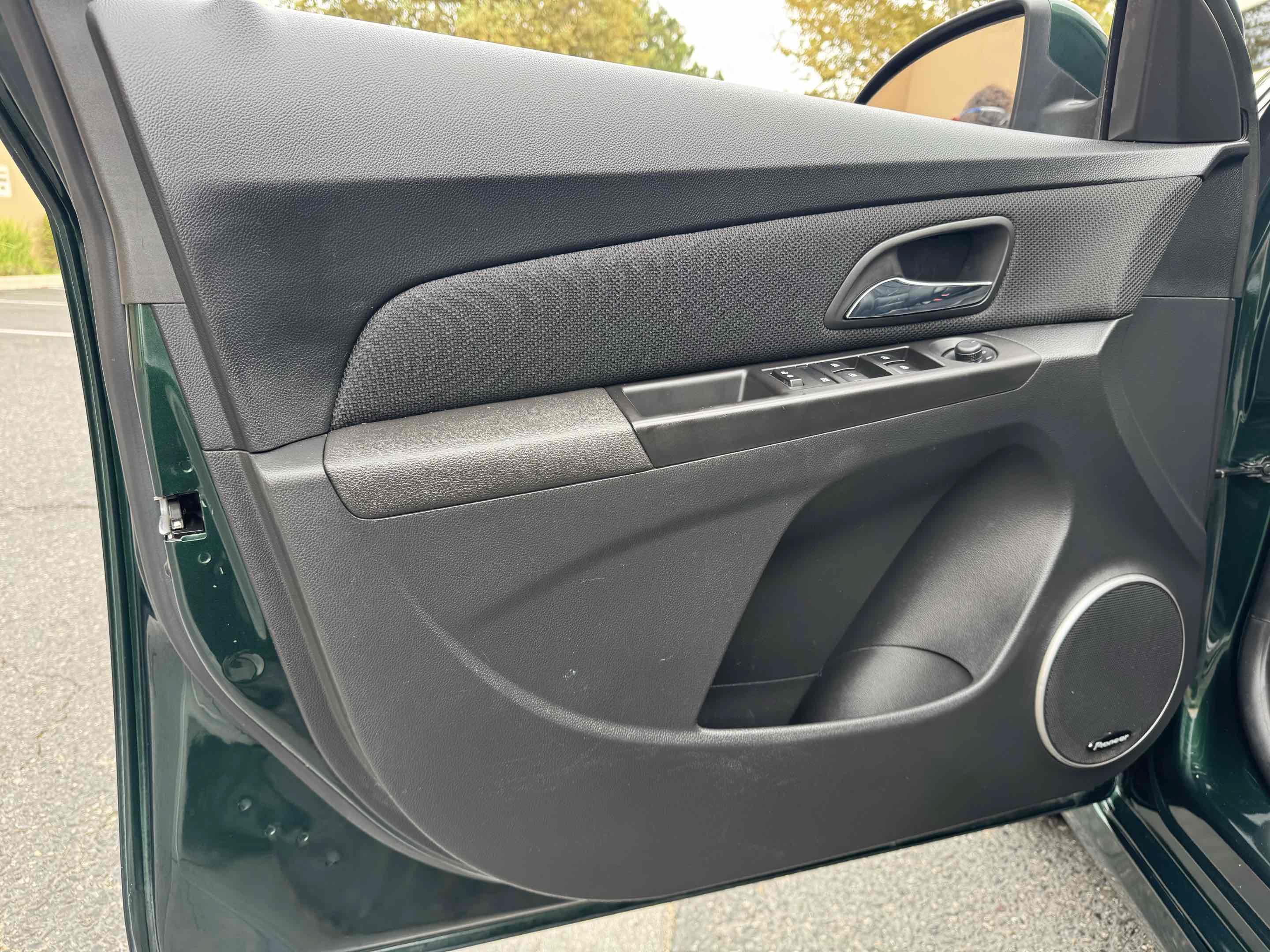 Used 2015 Chevrolet Cruze LTZ w/ Sun, Sound and Sport Package FWD image 54