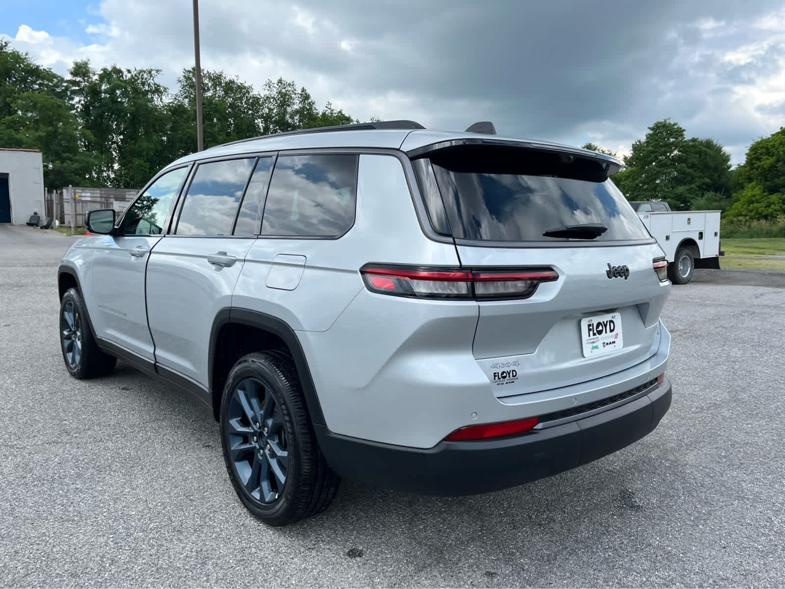 New 2026 Jeep Grand Cherokee L Limited AWD/4WD image 5
