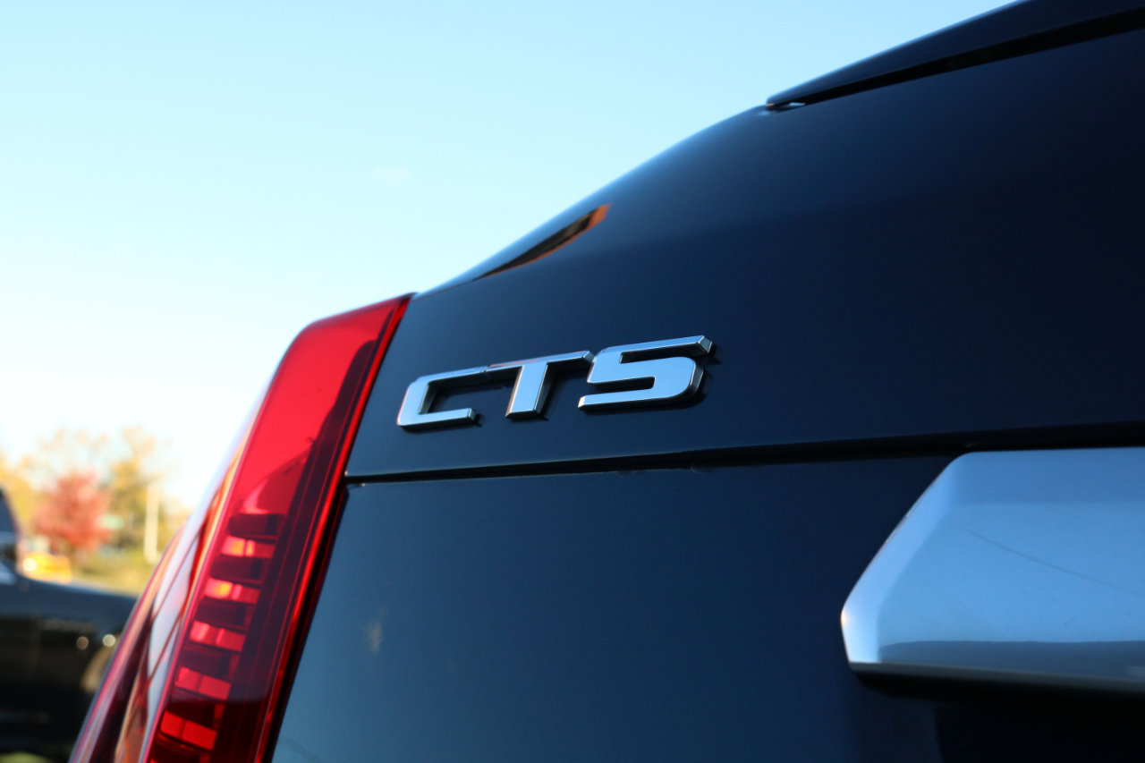 Used 2019 Cadillac CTS Luxury image 13