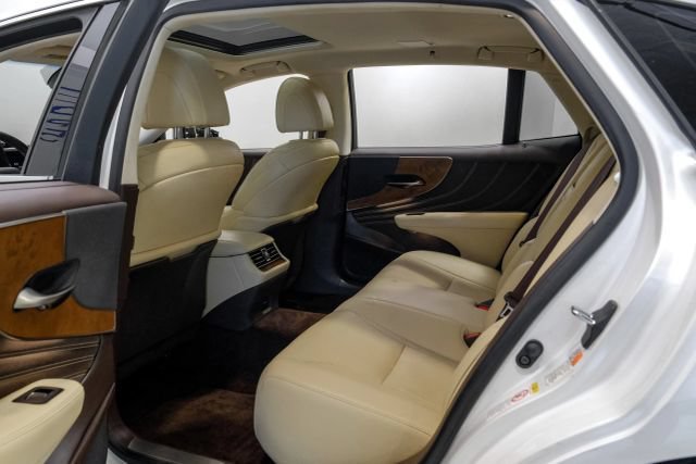 Used 2018 Lexus LS 500 w/ Accessory Package (Z1) RWD image 54