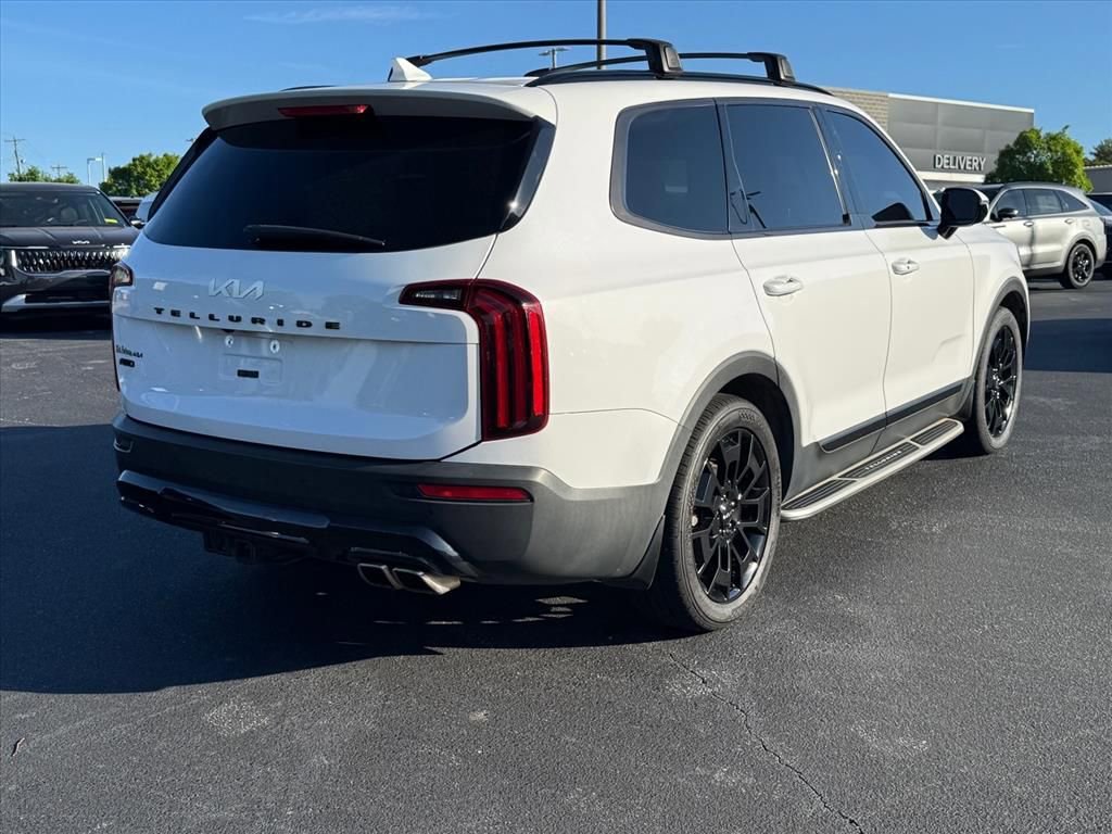 Certified 2022 Kia Telluride SX w/ SX Prestige Package AWD/4WD image 3