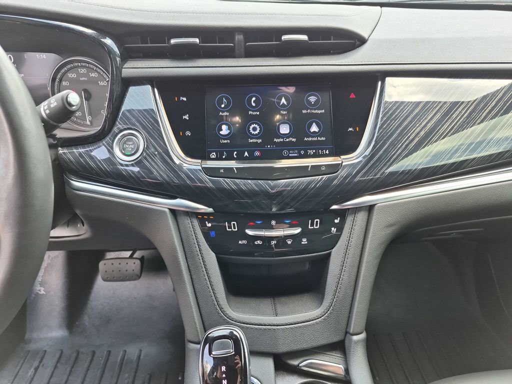 Used 2023 Cadillac XT6 Premium Luxury w/ Technology Package FWD image 23