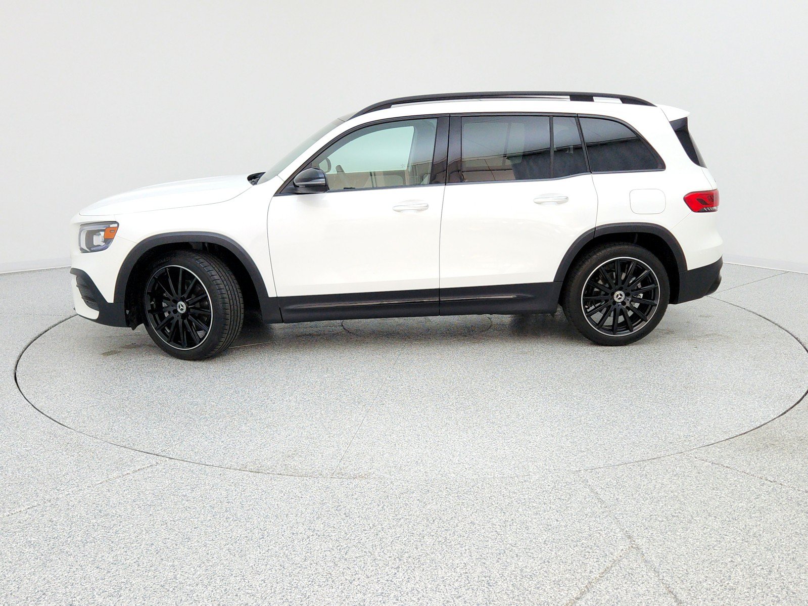 Certified 2022 Mercedes-Benz GLB 250 image 8