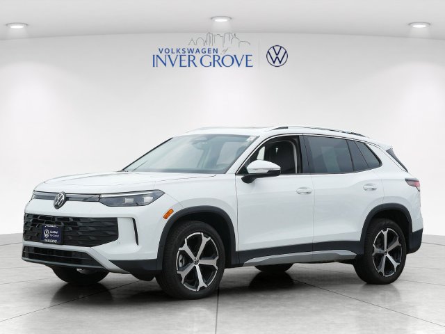 Certified 2026 Volkswagen Tiguan SE AWD/4WD image 3