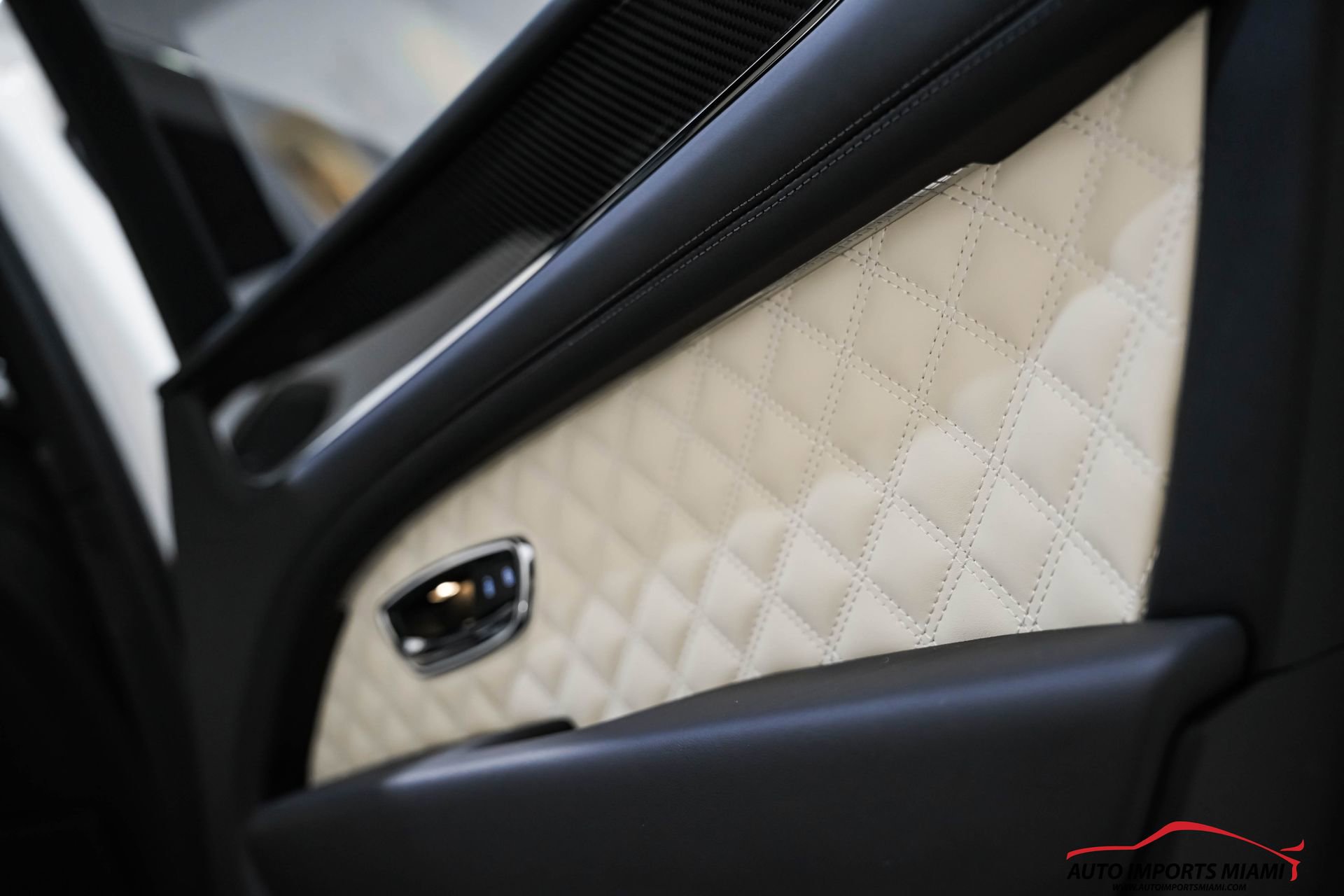 Used 2022 Bentley Bentayga Speed image 59