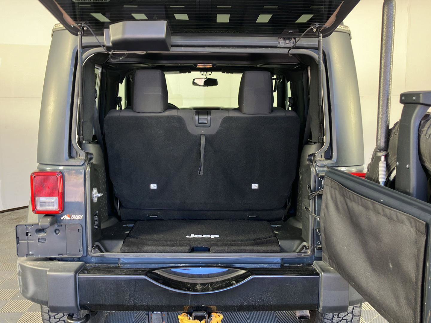 Used 2017 Jeep Wrangler Sport AWD/4WD image 25