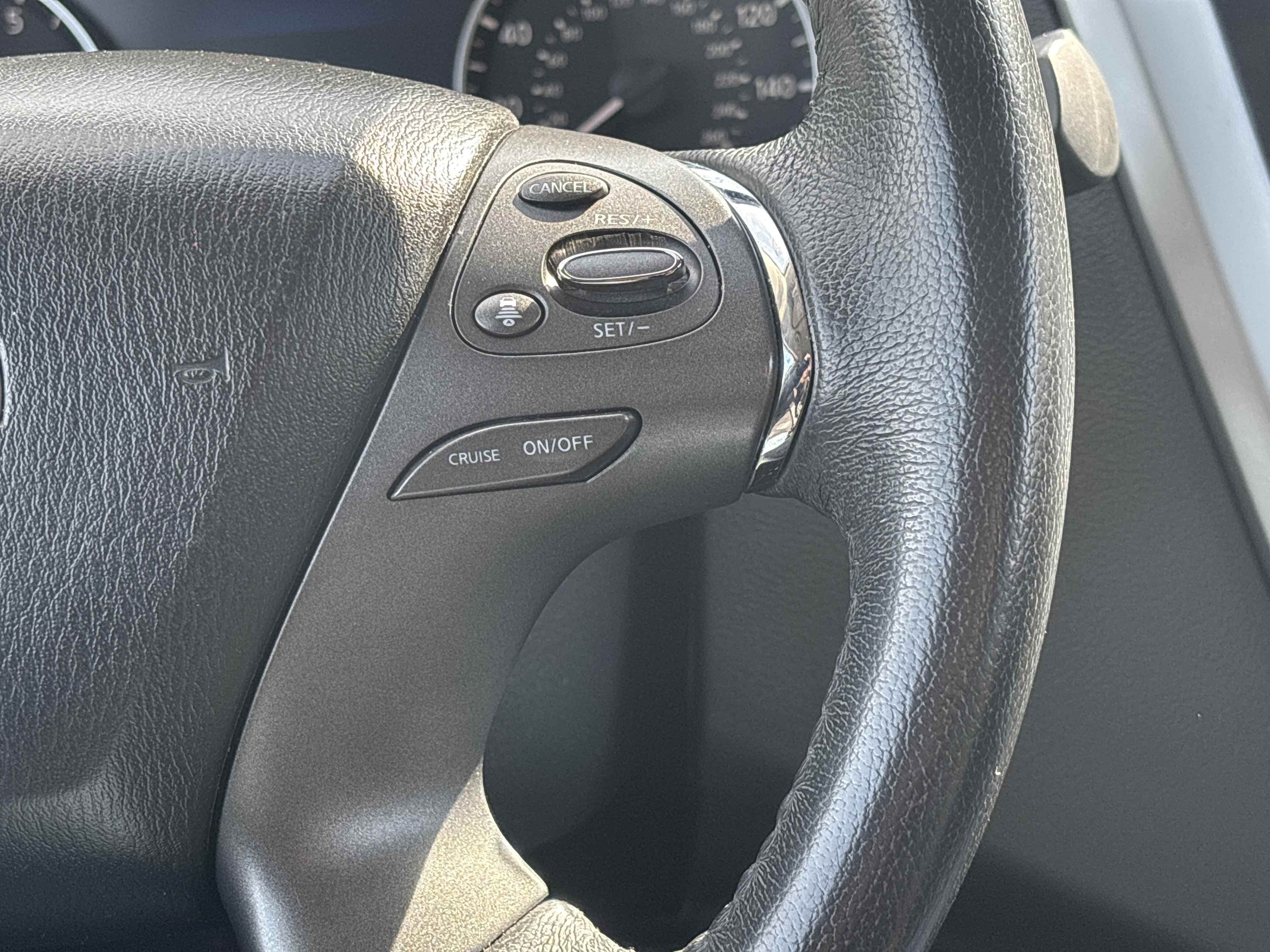 Used 2020 Nissan Murano SV image 24