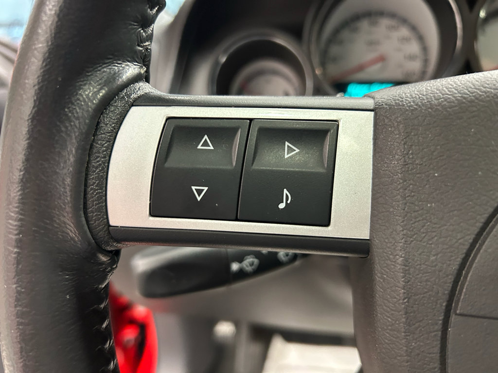 Used 2010 Dodge Challenger R/T RWD image 14