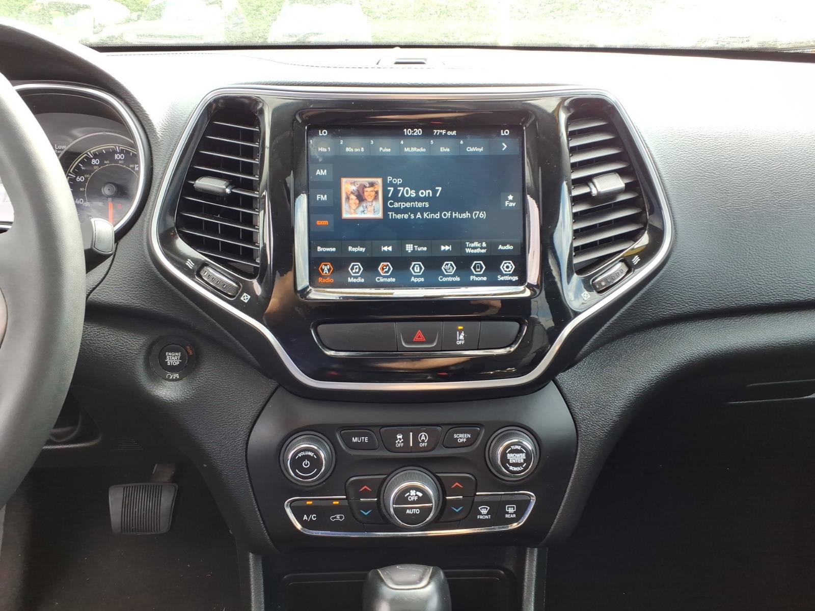 Used 2022 Jeep Cherokee Limited AWD/4WD image 10