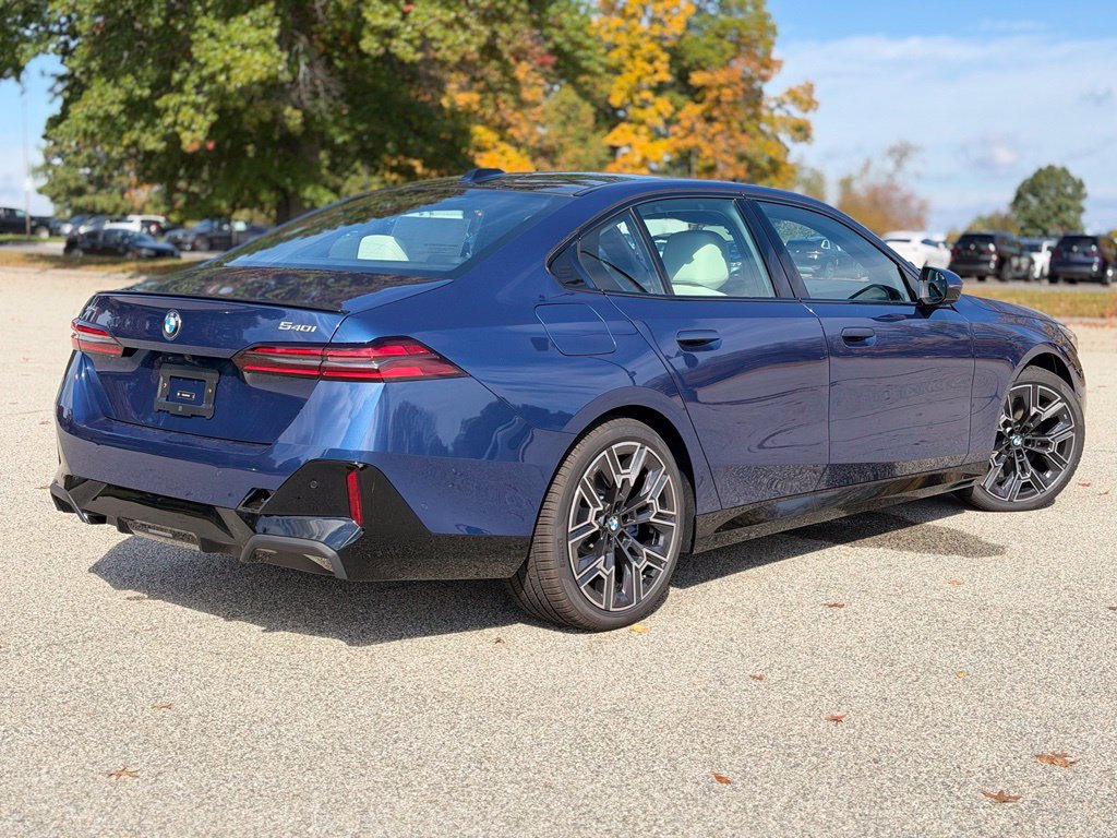 New 2027 BMW 540i xDrive w/ M Sport Package AWD/4WD image 7
