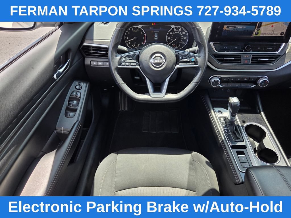 Used 2024 Nissan Altima 2.5 SV w/ SV Premium Package FWD image 17