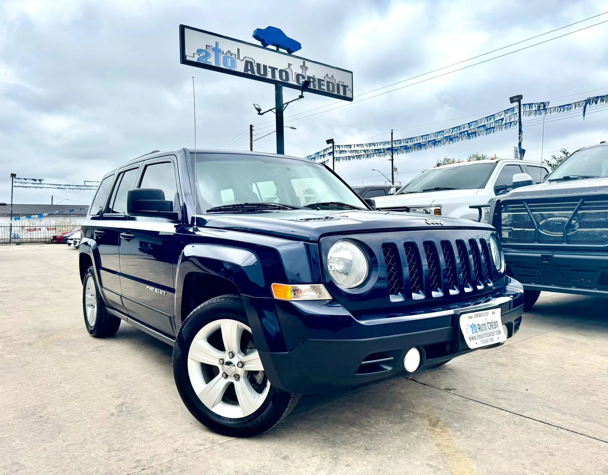 Used 2017 Jeep Patriot Latitude FWD image 1