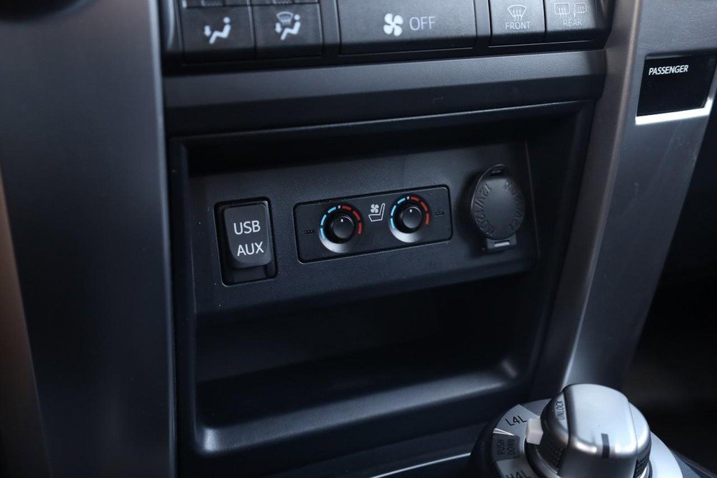 Used 2019 Toyota 4Runner Limited AWD/4WD image 16