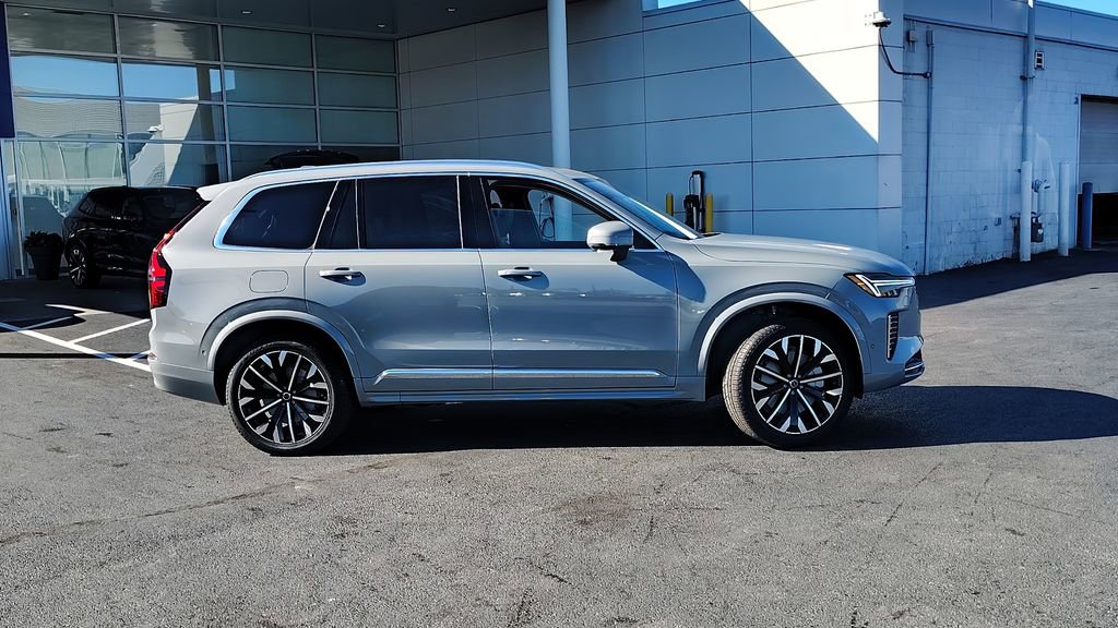 New 2026 Volvo XC90 B6 Ultra image 2