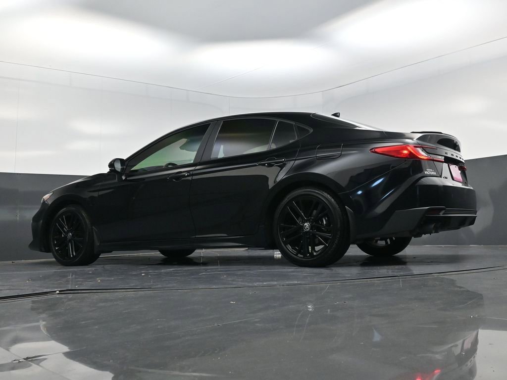 Used 2025 Toyota Camry SE image 19