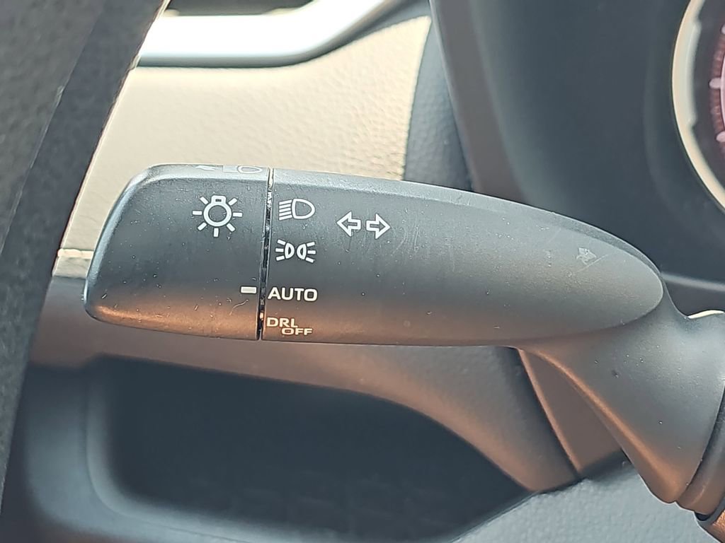 Used 2023 Toyota RAV4 XLE AWD/4WD image 28