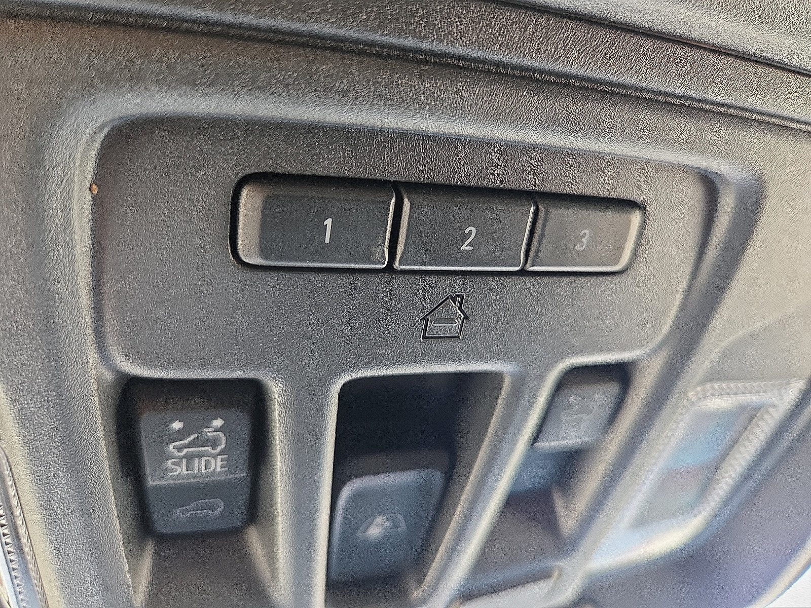 Used 2024 GMC Sierra 1500 AT4 w/ Technology Package AWD/4WD image 23