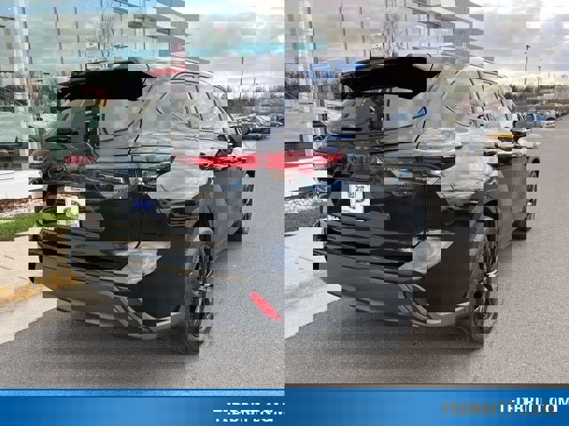 Used 2024 Toyota Highlander XLE image 8