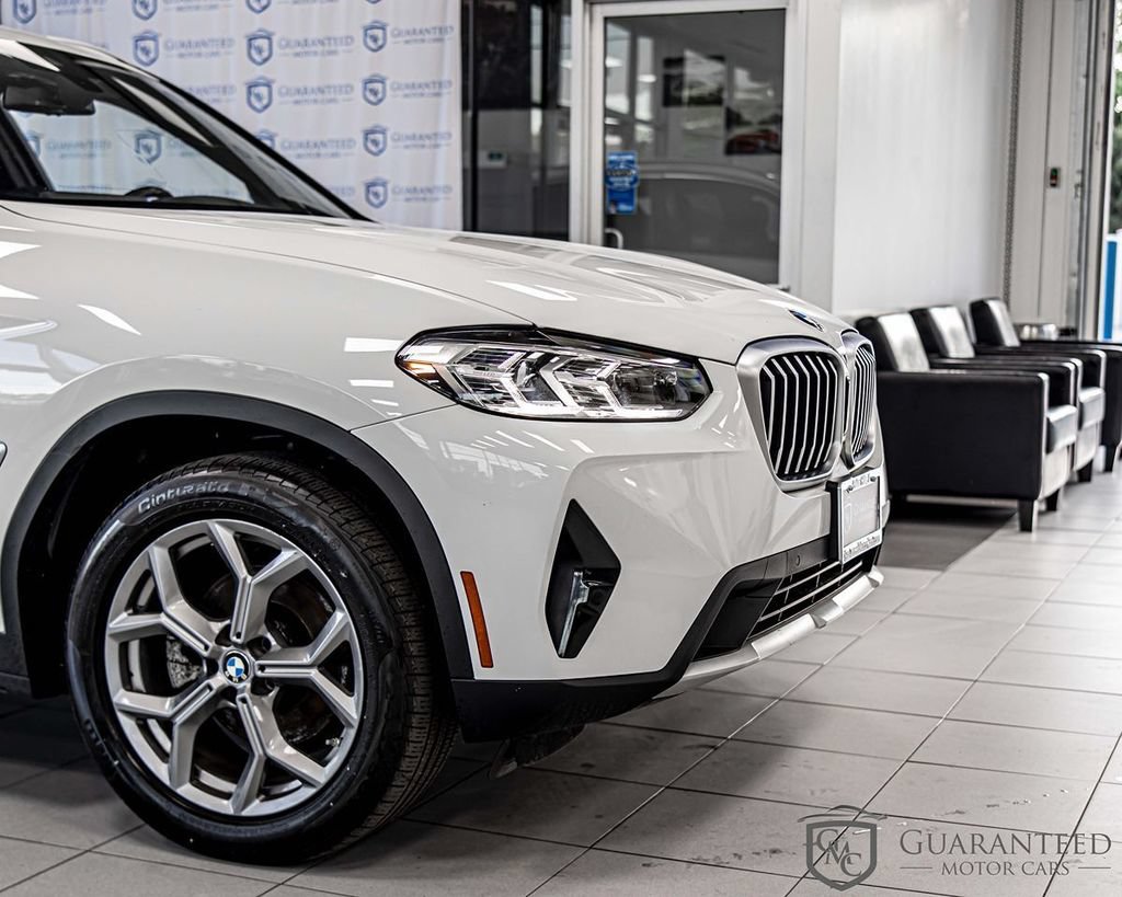 Used 2024 BMW X3 xDrive30i w/ Premium Package AWD/4WD image 4