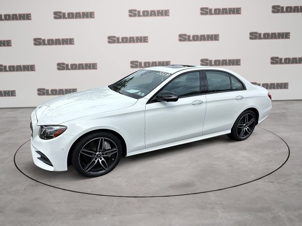 Used 2019 Mercedes-Benz E 300 4MATIC image 1