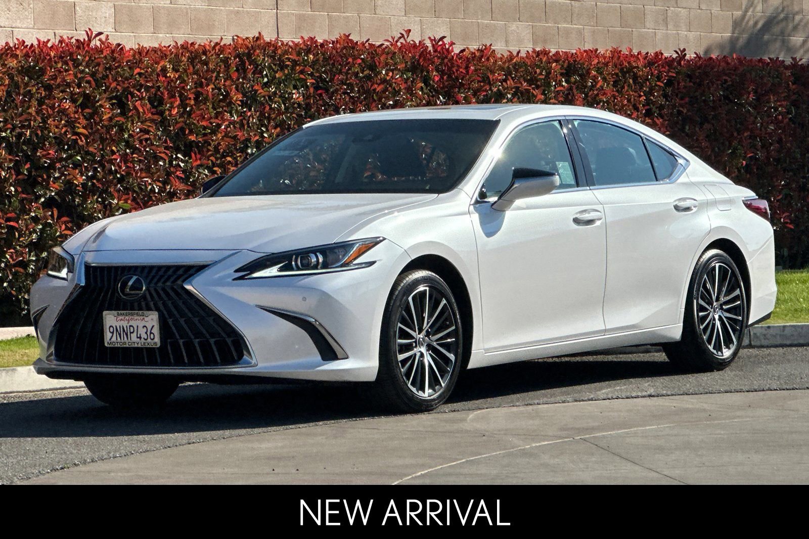 Certified 2024 Lexus ES 350 w/ Premium Package image 8