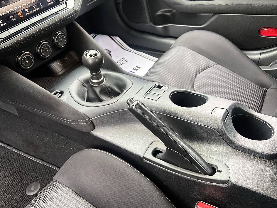 Certified 2024 Nissan Z Sport w/ Floor Mat Package RWD image 14