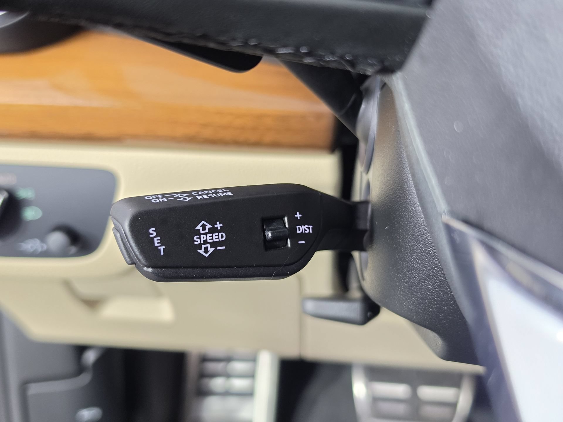 Used 2024 Audi Q5 Premium AWD/4WD image 13