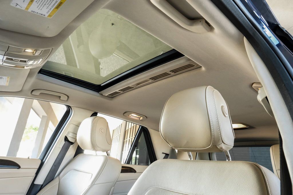 Used 2017 Mercedes-Benz GLE 43 AMG 4MATIC w/ Premium 2 Package image 24