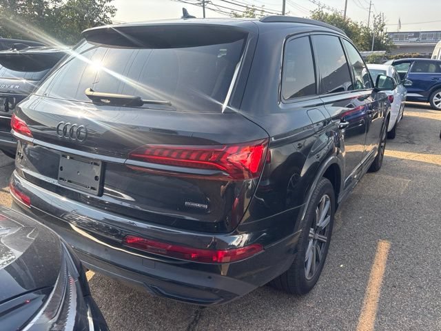 Certified 2023 Audi Q7 2.0T Premium Plus w/ Premium Plus Package AWD/4WD image 8