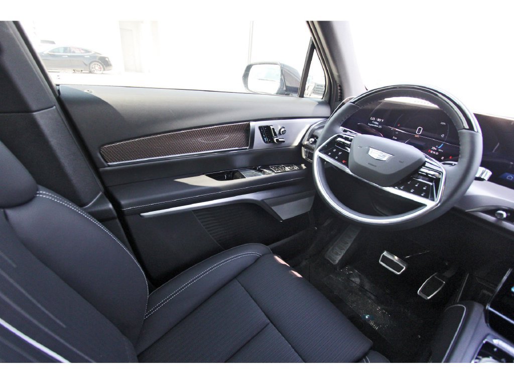 New 2027 Cadillac Vistiq Luxury AWD/4WD image 8