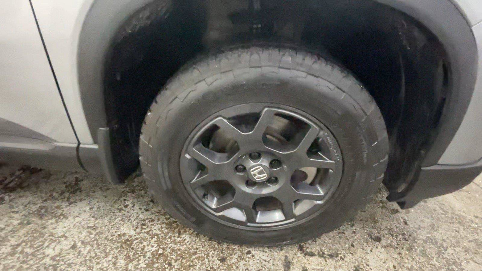Certified 2025 Honda Pilot TrailSport image 17