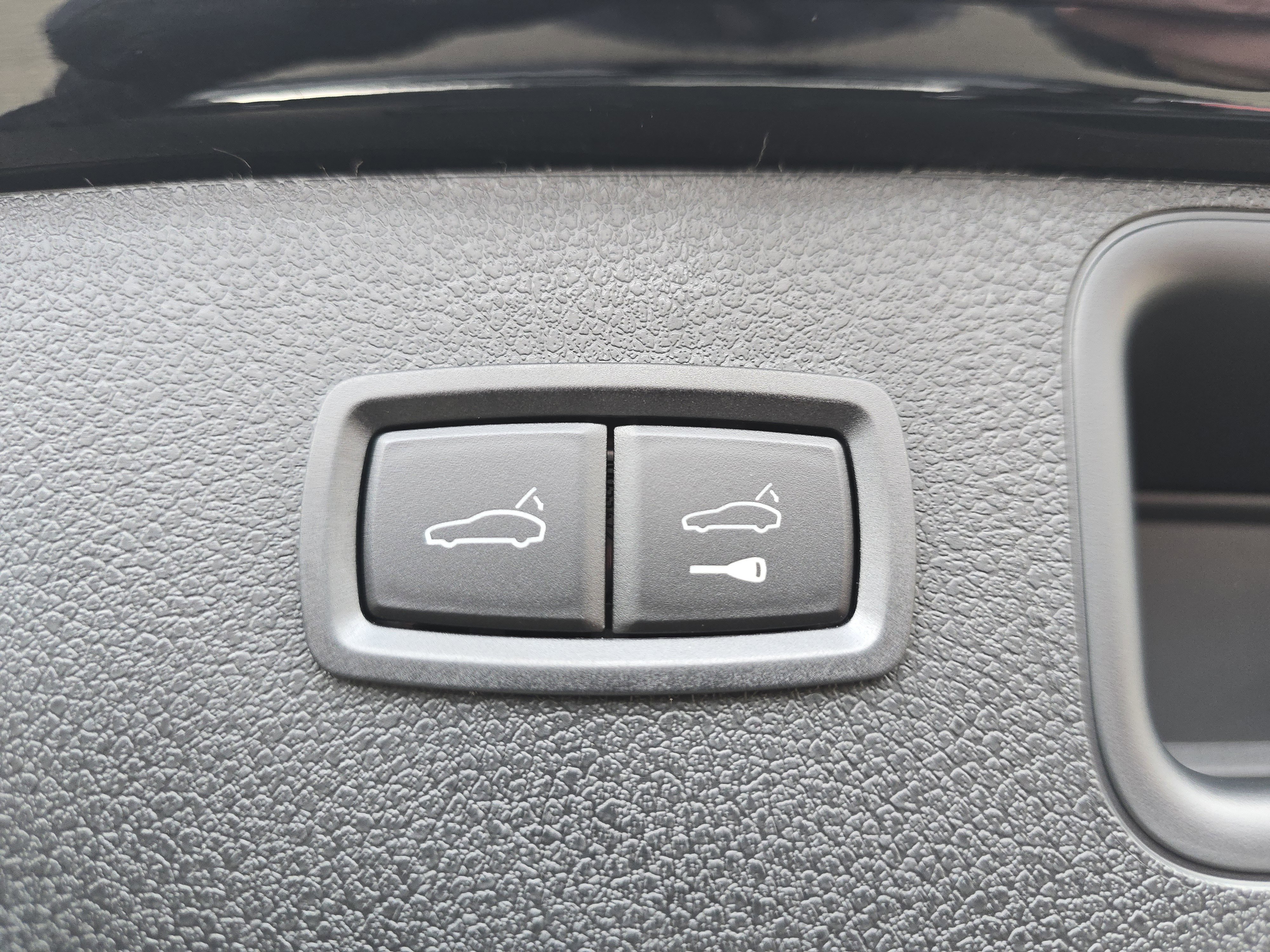 New 2026 Porsche Macan S image 16