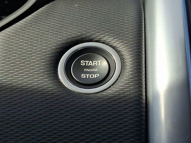 Used 2024 Land Rover Discovery Dynamic SE image 24