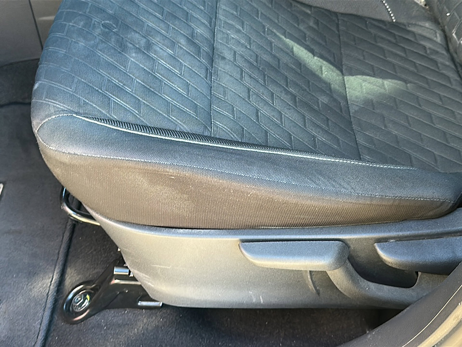 Used 2023 Nissan Kicks SV image 15