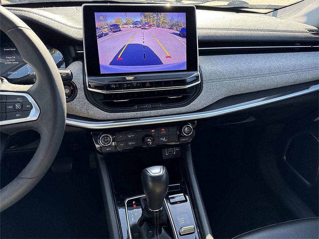 Used 2022 Jeep Compass Latitude image 12