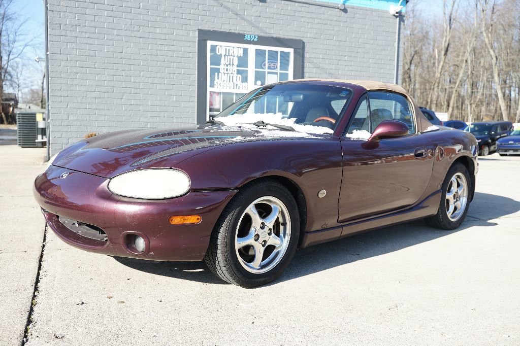 Used 2000 MAZDA MX-5 Miata SE image 3