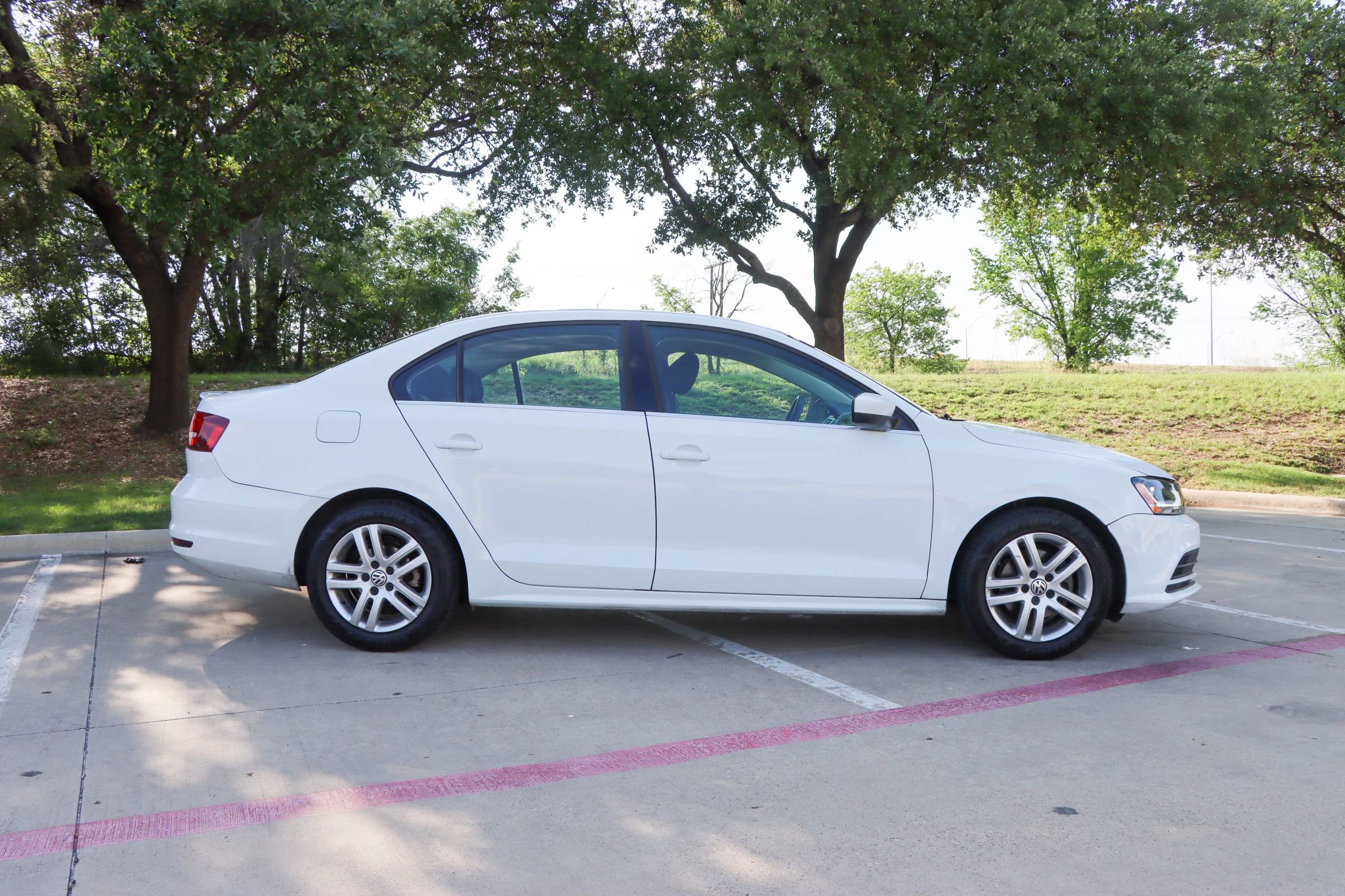 Used 2017 Volkswagen Jetta S FWD image 8