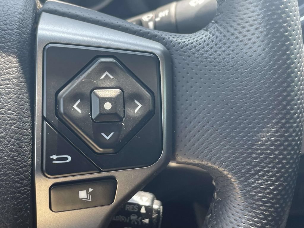 Used 2020 Toyota Tacoma Limited AWD/4WD image 26