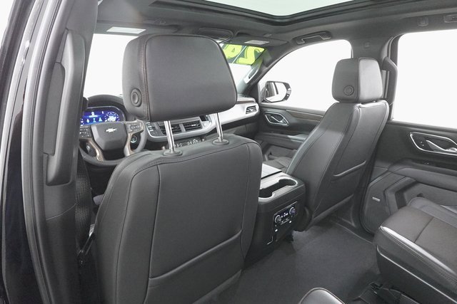 Used 2024 Chevrolet Suburban High Country w/ Premium Package image 25