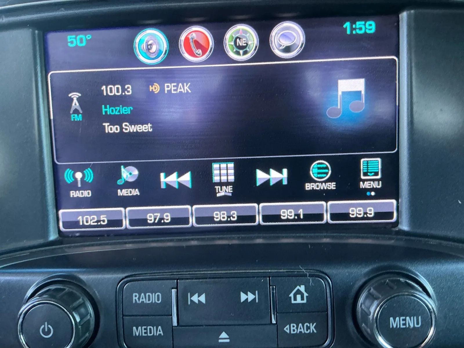 Used 2018 Chevrolet Silverado 1500 LT w/ All Star Edition image 27