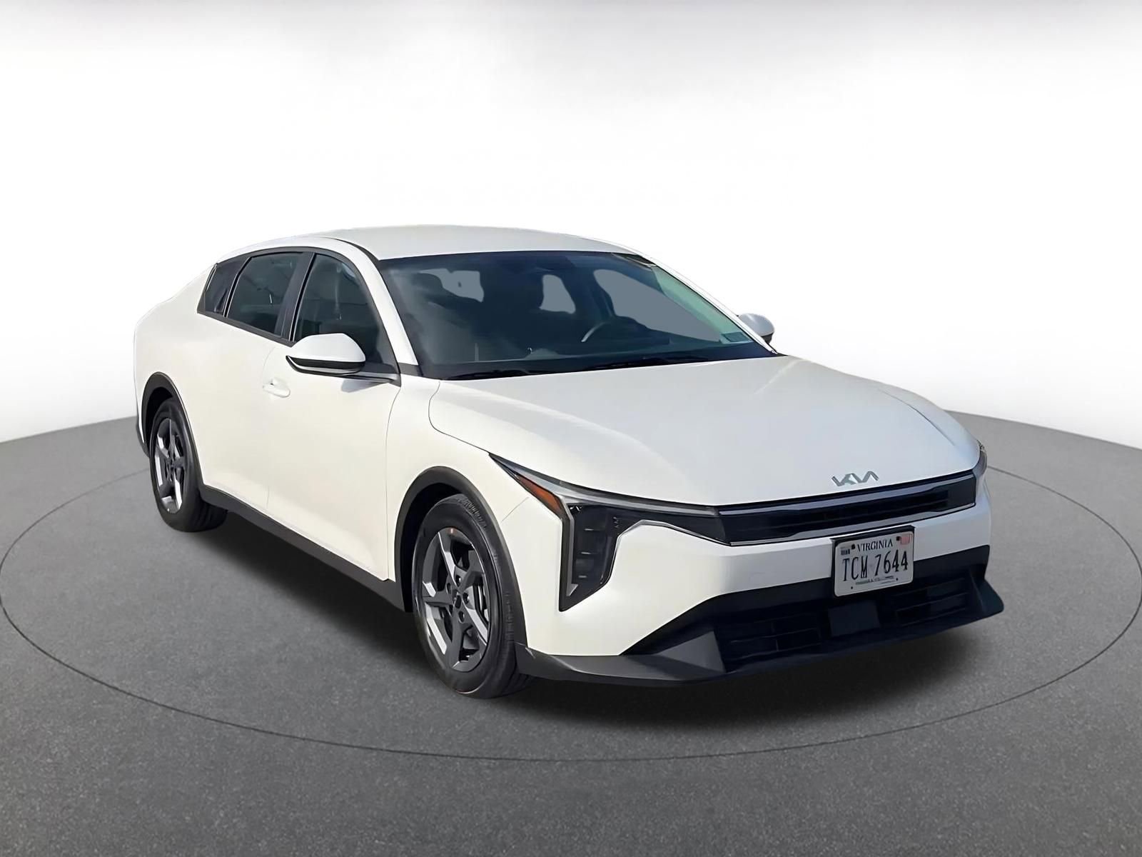 Used 2025 Kia K4 LXS image 3