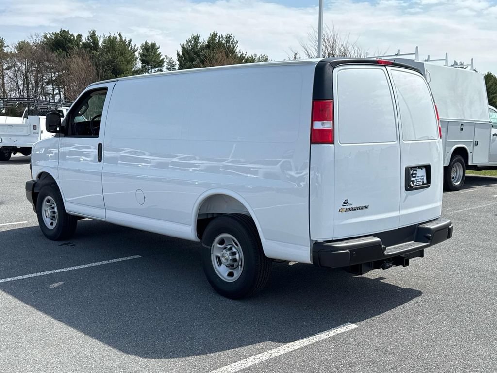 New 2026 Chevrolet Express 2500 w/ Driver Convenience Package RWD image 14