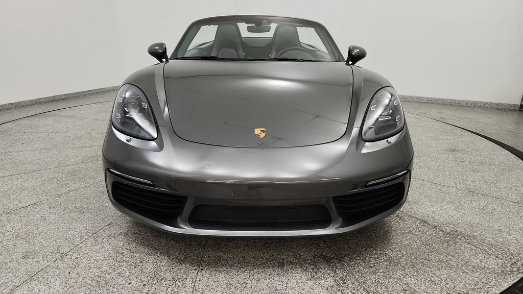 Used 2022 Porsche 718 Boxster RWD image 9
