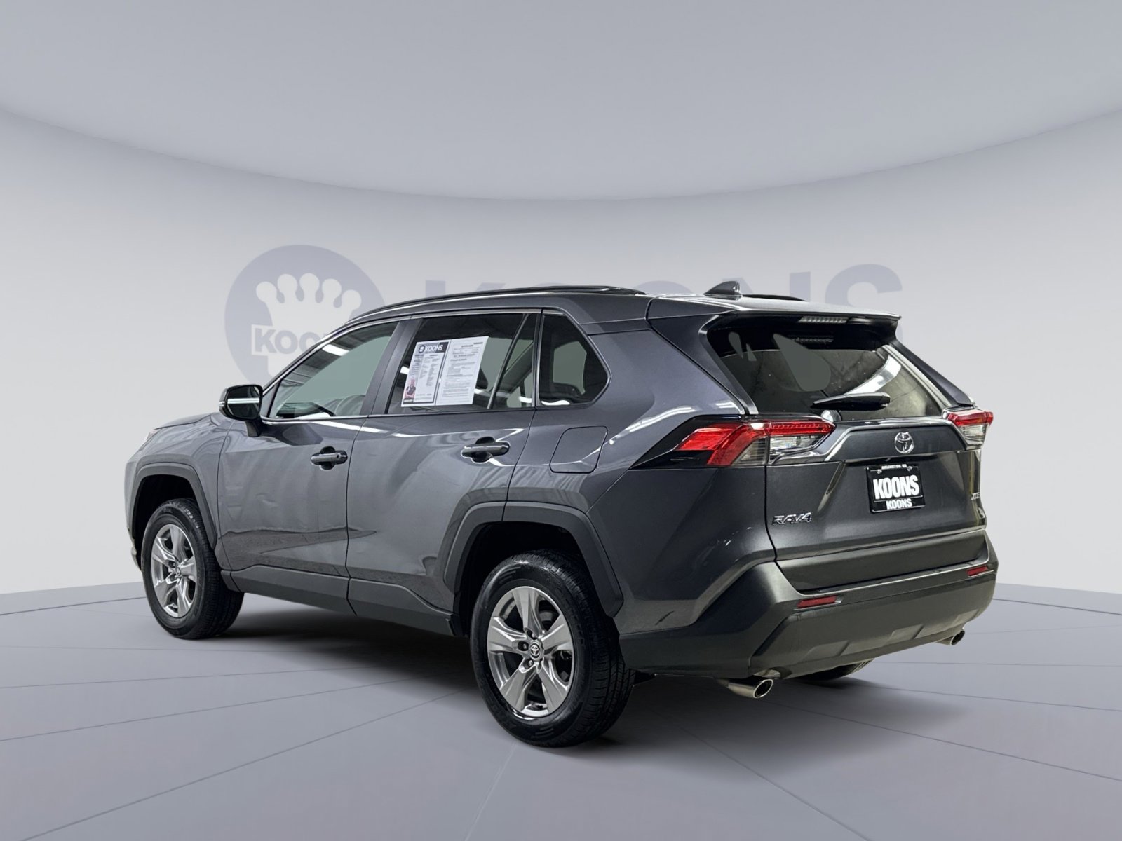 Used 2025 Toyota RAV4 XLE image 10