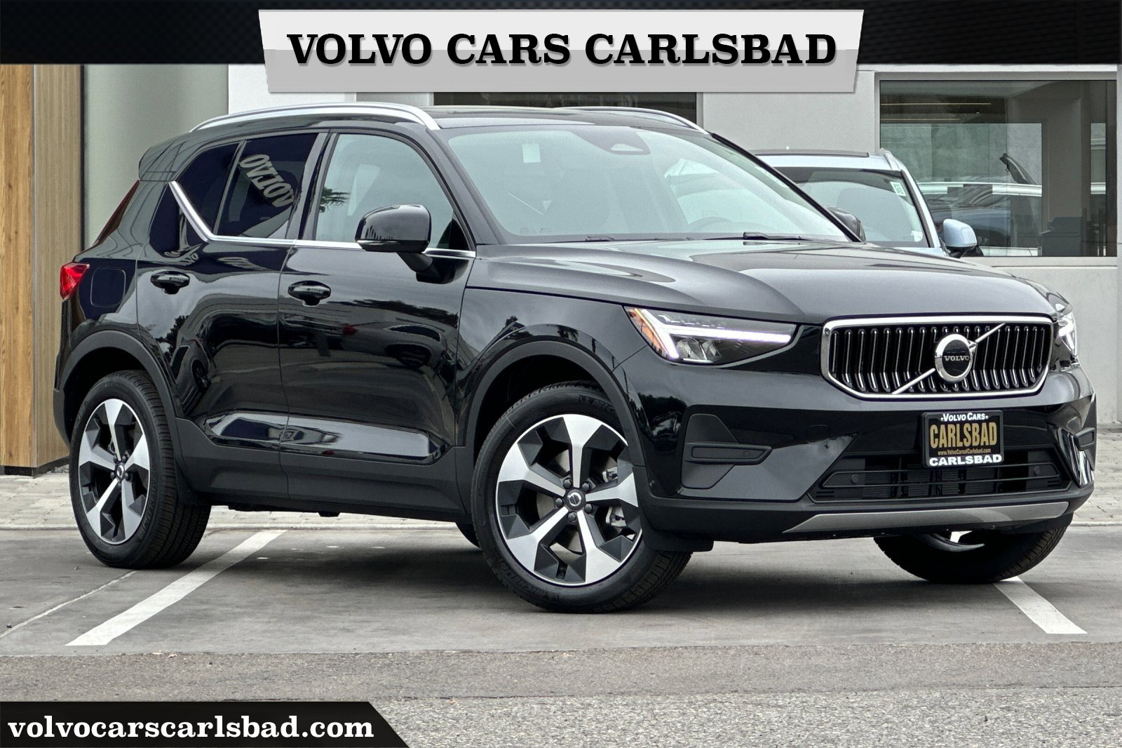 New 2025 Volvo XC40 B5 Core w/ Protection Package Premier
