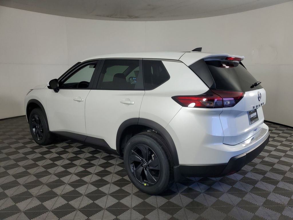 New 2026 Nissan Rogue SV FWD image 6
