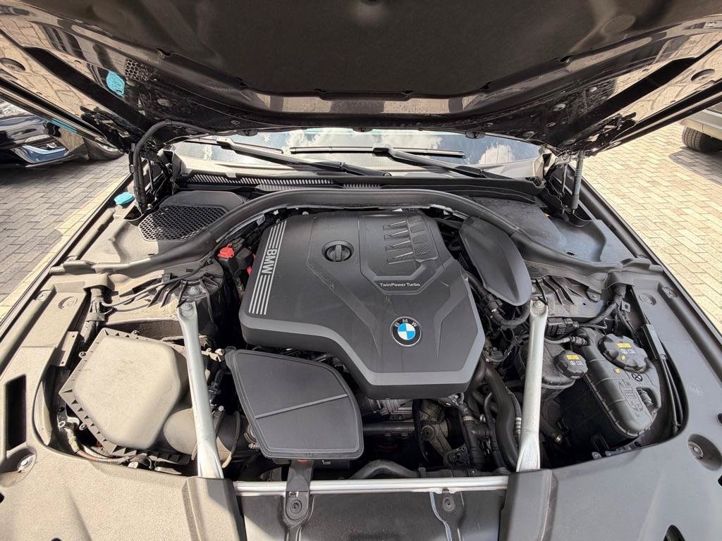 Used 2020 BMW 530i w/ M Sport Package RWD image 29