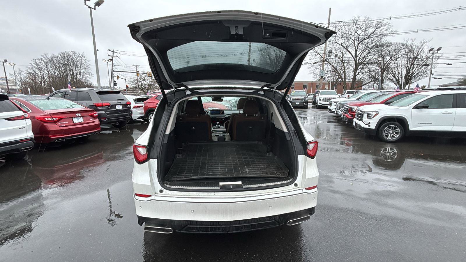 Used 2023 Acura MDX SH-AWD w/ Advance Package image 33